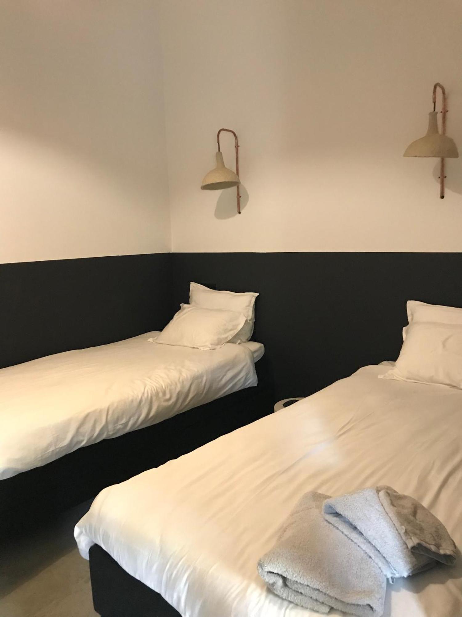 Bed and Breakfast Bed En Brood In De Kapschuur - Boerderij De Zuiderkrib Kraggenburg Zewnętrze zdjęcie