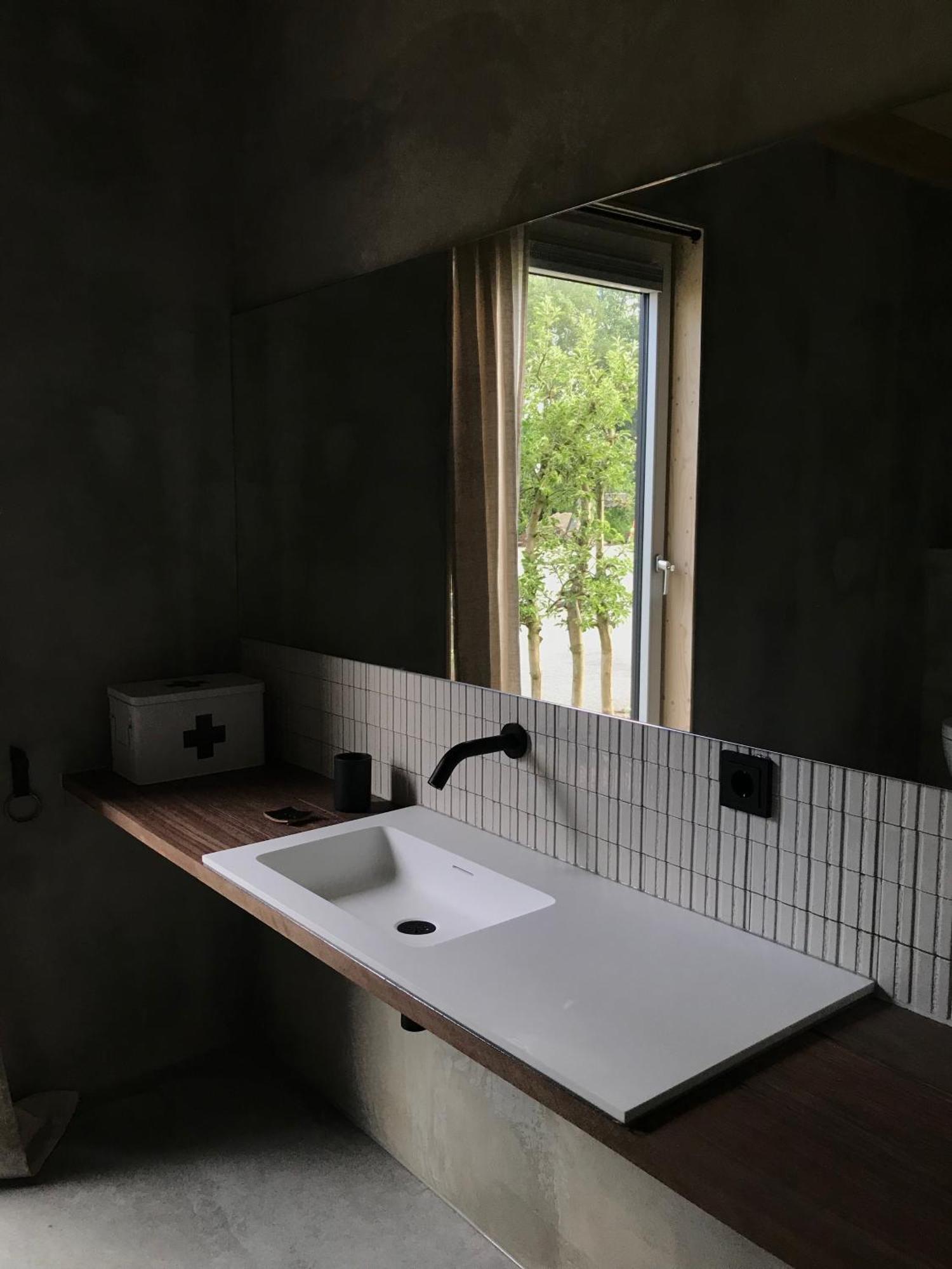 Bed and Breakfast Bed En Brood In De Kapschuur - Boerderij De Zuiderkrib Kraggenburg Zewnętrze zdjęcie
