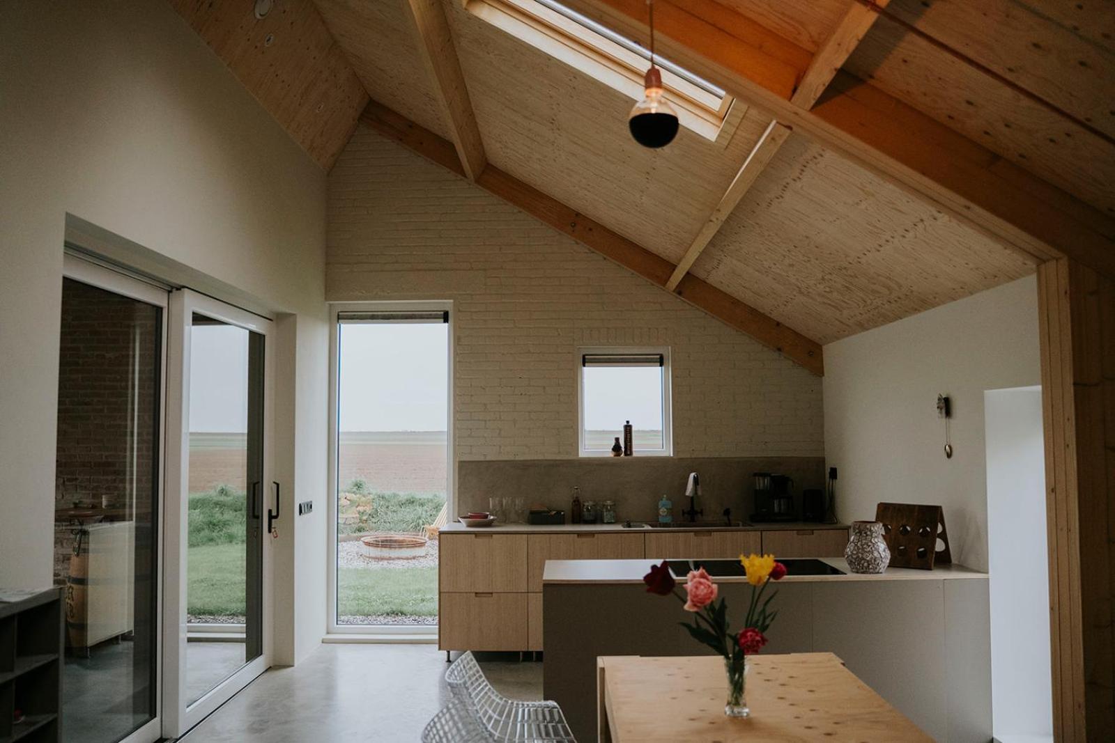Bed and Breakfast Bed En Brood In De Kapschuur - Boerderij De Zuiderkrib Kraggenburg Zewnętrze zdjęcie